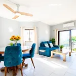 99b Hibiscus - Spacious 2-bedroom With Pool Views アパート *