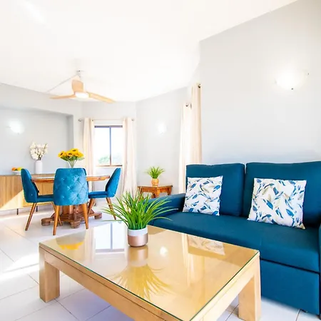 99b Hibiscus - Spacious 2-bedroom With Pool Views Appartement *