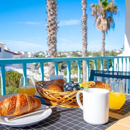 Apartment 99b Hibiscus - Spacious 2-bedroom With Pool Views *