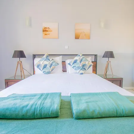 99b Hibiscus - Spacious 2-bedroom With Pool Views Carvoeiro (Lagoa)