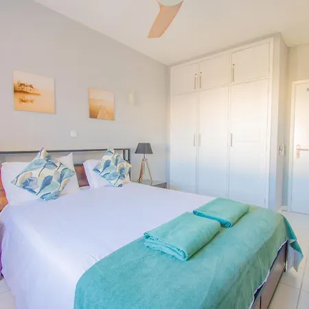 99b Hibiscus - Spacious 2-bedroom With Pool Views Appartement