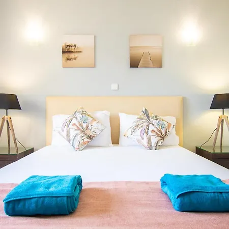 99b Hibiscus - Spacious 2-bedroom With Pool Views Apartamento Carvoeiro (Lagoa)