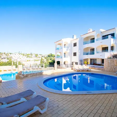 99b Hibiscus - Spacious 2-bedroom With Pool Views