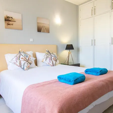 Apartamento 99b Hibiscus - Spacious 2-bedroom With Pool Views *