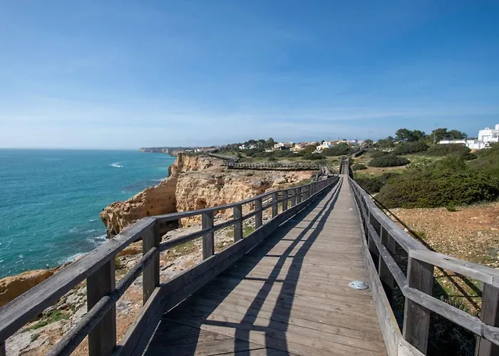 99b Hibiscus - Spacious 2-bedroom With Pool Views Καρβοέιρο