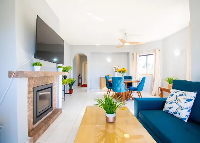 99b Hibiscus - Spacious 2-bedroom With Pool Views Carvoeiro (Lagoa)