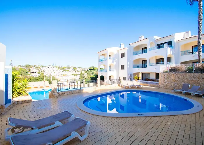 99b Hibiscus - Spacious 2-bedroom With Pool Views