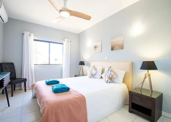 99b Hibiscus - Spacious 2-bedroom With Pool Views Καρβοέιρο