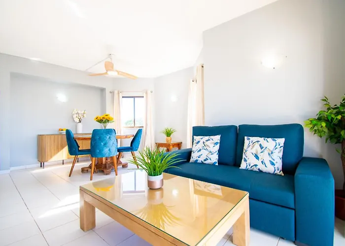 99b Hibiscus - Spacious 2-bedroom With Pool Views Διαμέρισμα *