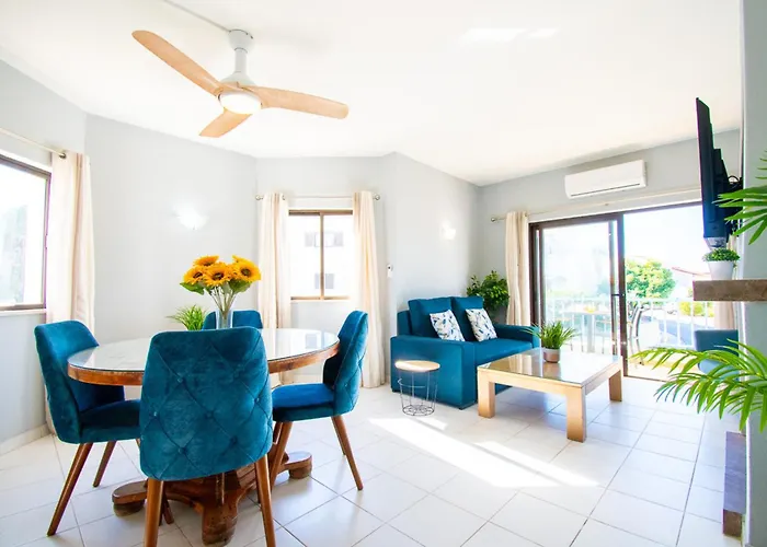 99b Hibiscus - Spacious 2-bedroom With Pool Views Διαμέρισμα *